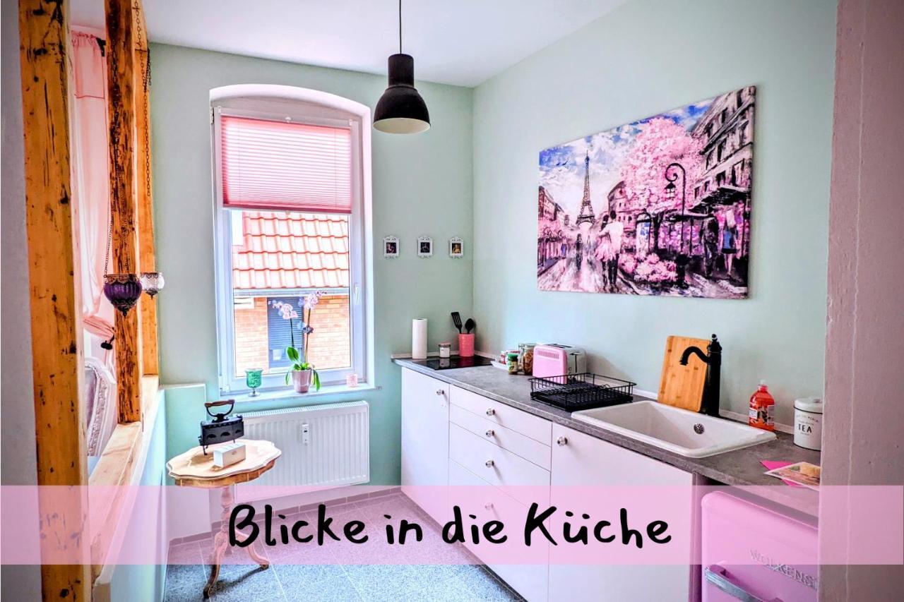 Marie Antoinette - Reise in die Vergangenheit Uelzen Exterior foto